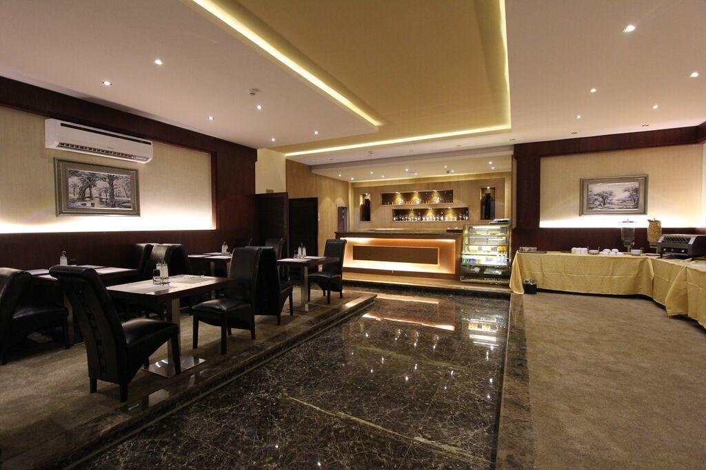 Taleen Granada Hotel Apartments Riade Exterior foto